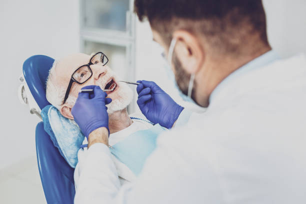 Best Emergency Dental Extractions in Woodbury, NY